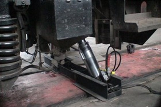 液壓泵站在火車復(fù)軌設(shè)備中的應(yīng)用 液壓泵站在火車復(fù)軌設(shè)備中的應(yīng)用