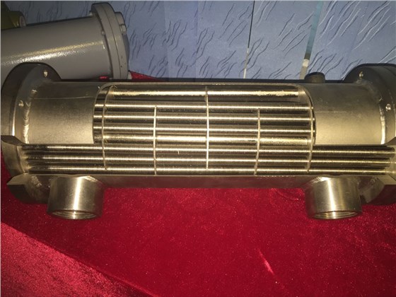 翅片列管式水冷卻器 翅片列管式水冷卻器