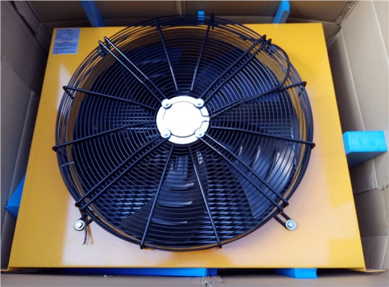 1000L風(fēng)冷式油冷卻器