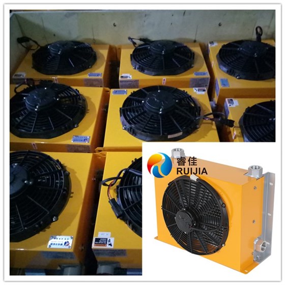 液壓油散熱器打包發(fā)貨 液壓油散熱器打包發(fā)貨