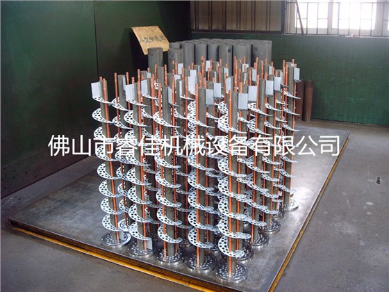 列管式水冷卻器半成品堆放區(qū) 列管式水冷卻器半成品堆放區(qū)