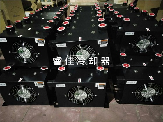 風(fēng)冷式油冷卻器AH0608黑金剛版.jpg 風(fēng)冷式油冷卻器AH0608黑金剛版.jpg