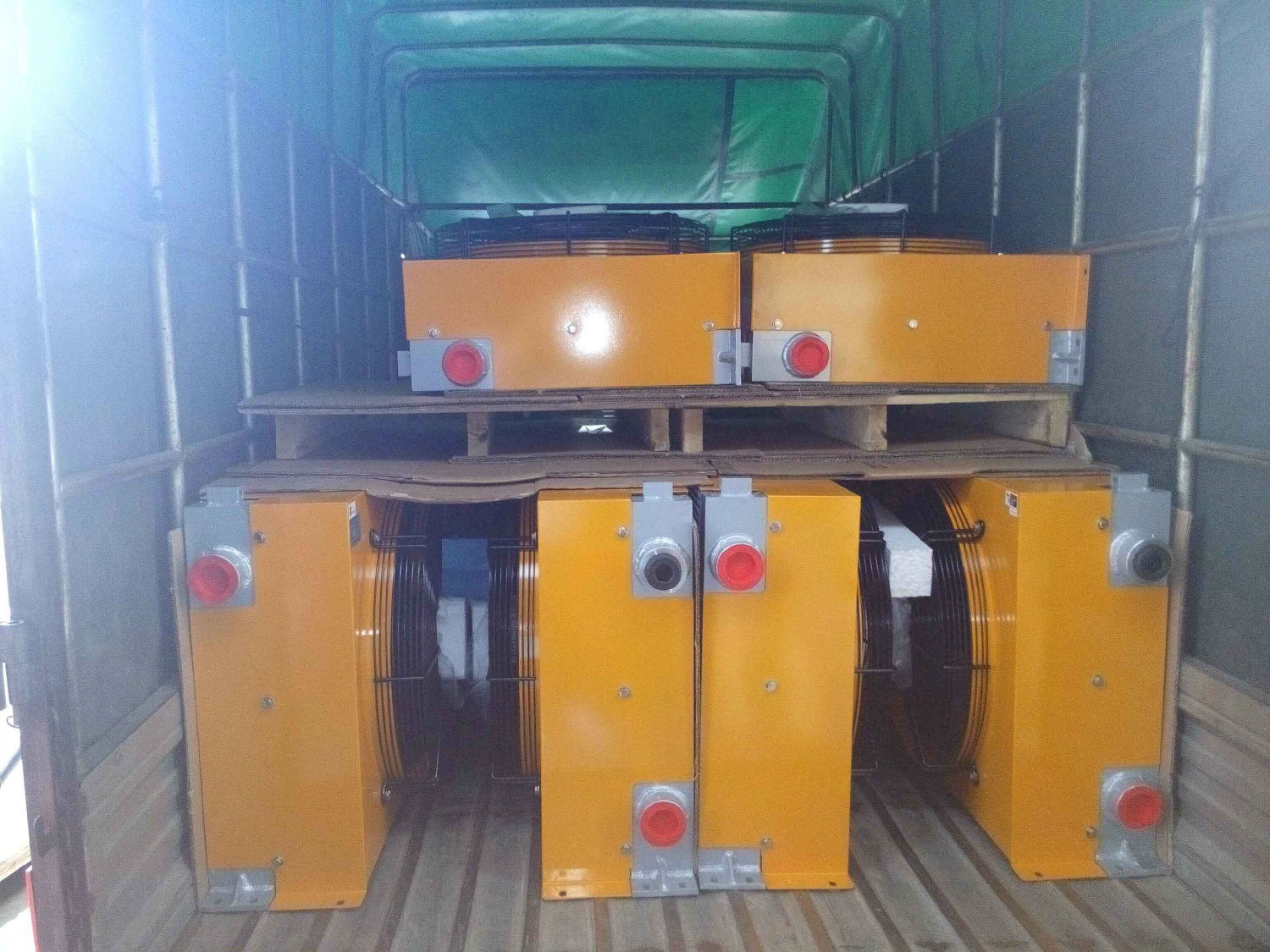 風(fēng)冷卻器RJ-6511發(fā)貨圖 風(fēng)冷卻器RJ-6511發(fā)貨圖