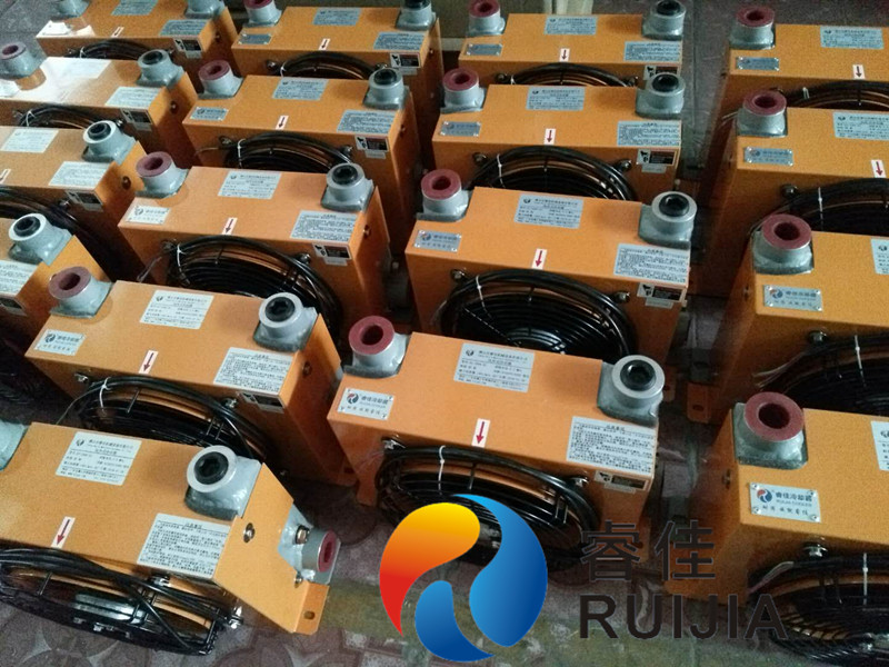 液壓系統(tǒng)<font color='red'>風(fēng)扇冷卻器</font>RJ-256H，客戶再次選購