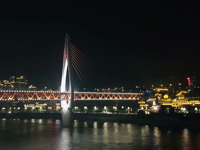 長(zhǎng)江夜景.jpg 長(zhǎng)江夜景.jpg