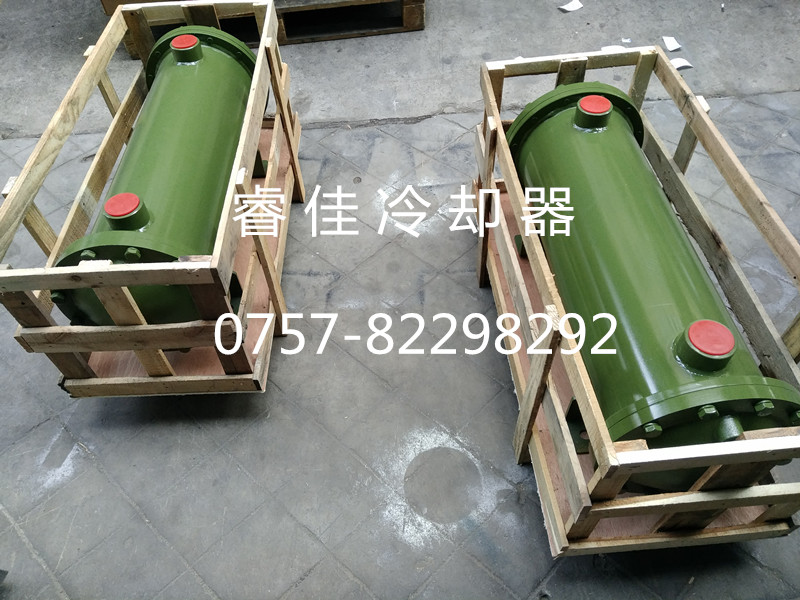 10寸管殼式換熱器.jpg 10寸管殼式換熱器.jpg