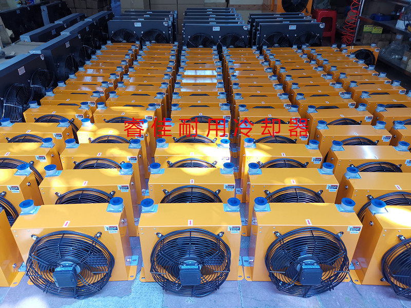 液壓系統(tǒng)散熱器打包發(fā)貨 液壓系統(tǒng)散熱器打包發(fā)貨