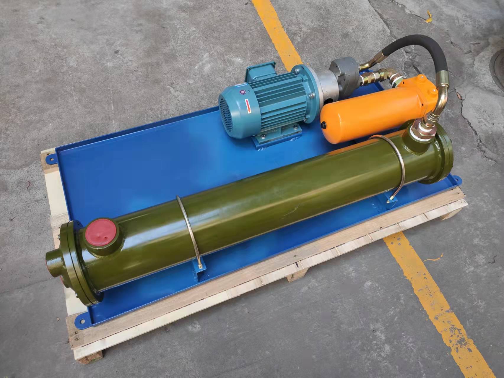 注塑機用<font color='red'>水冷卻器選型</font>