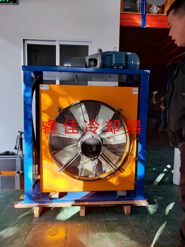 自循環(huán)液壓風(fēng)冷散熱器 自循環(huán)液壓風(fēng)冷散熱器