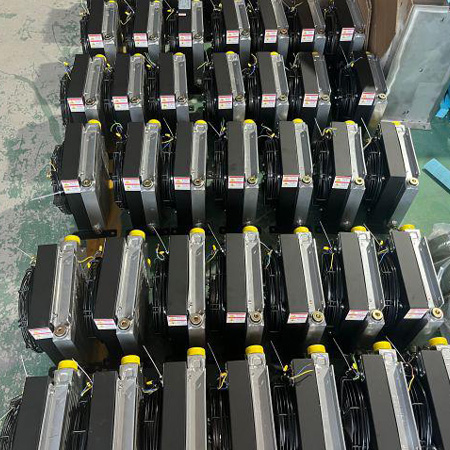 風(fēng)冷卻器打包發(fā)貨 風(fēng)冷卻器打包發(fā)貨