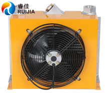 青島重工優(yōu)化生產(chǎn)線 風(fēng)冷卻器也在路上