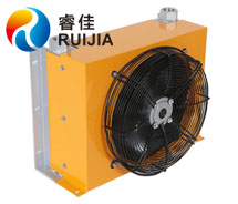 注塑機油<font color='red'>冷卻器選型</font> 睿佳機械為您精心推薦