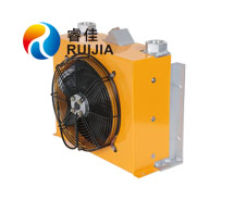 【遼寧】RJ-357油冷卻器 油田設(shè)備的應(yīng)用