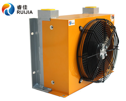 隨車吊液壓系統(tǒng)油<font color='red'>冷卻器選型</font>