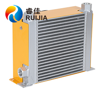 采購(gòu)切削液冷卻器選上海<font color='red'>散熱器廠家</font>